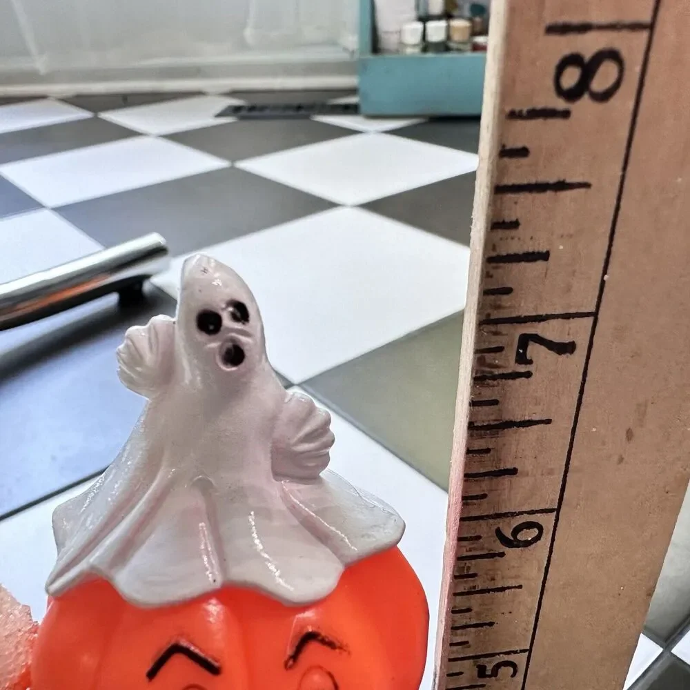 Halloween Retro Spooky Ghost Assemblage Display Vintage One Of A Kind 7” Decor - Picture 10 of 10